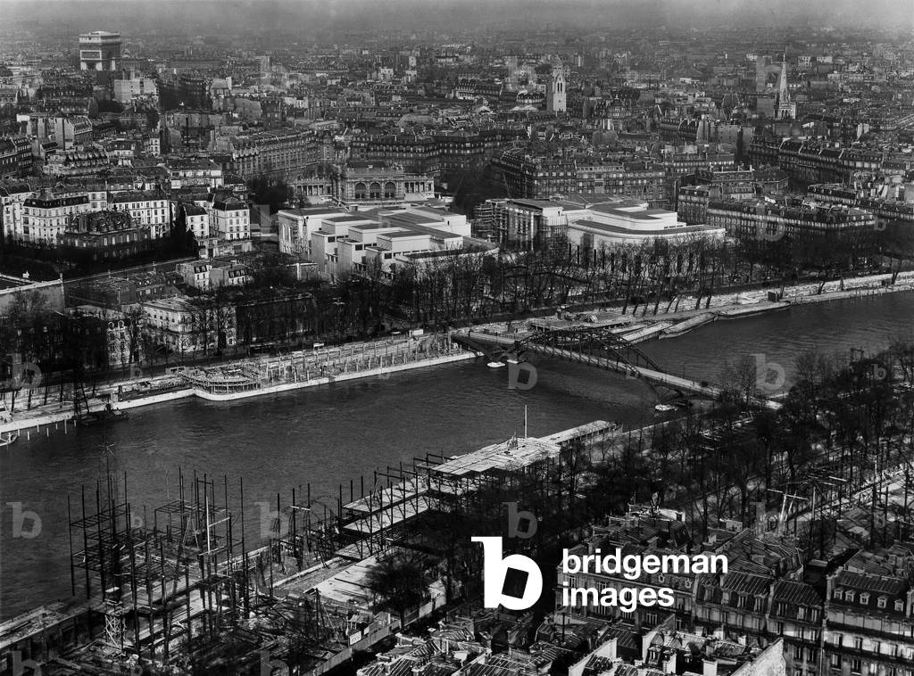 View of right bank of Seine River in Paris : building of the 