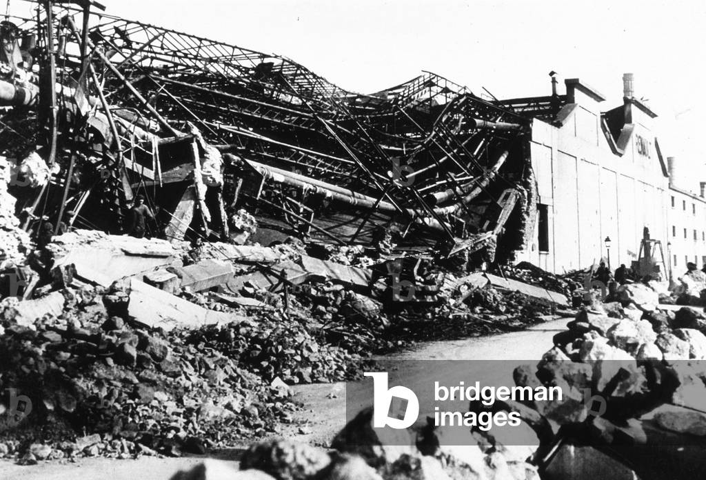 View in 1945 of the Renault car fActory near Paris destroyed at 80% after the bombings