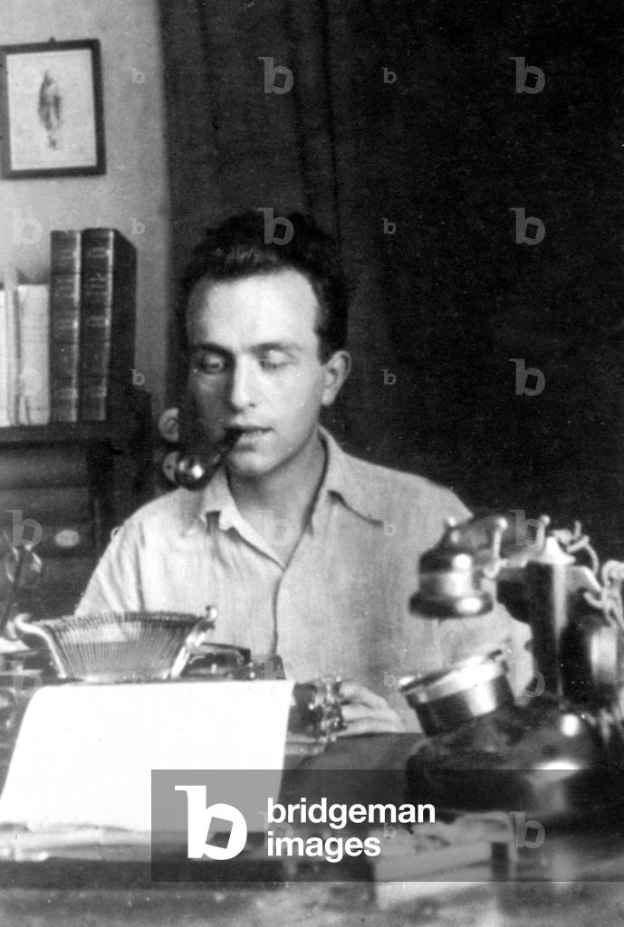 French literary historiographer Robert Escarpit (25 year-old) in 1943