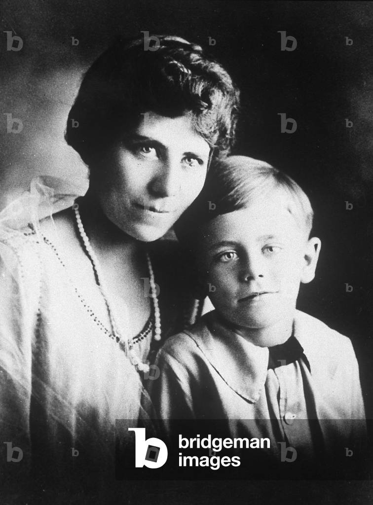 Glenn Ford when 5 with his mother in 1921