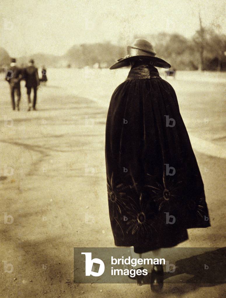 Elegant woman walking,, 1914, France