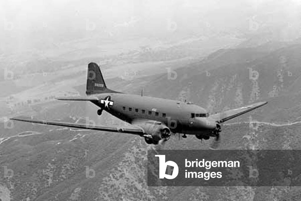 American cargo aircraft C-47 used for the first time in 1935 until 1979 cargo aircraft C-47 American plane