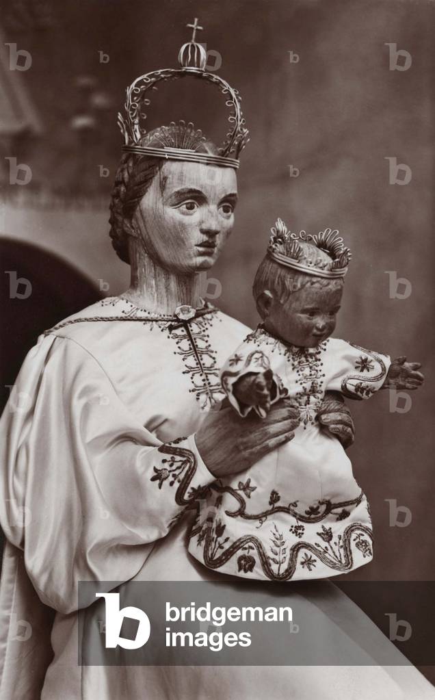 Virgin and Child, Papal Pavilion, Paris World Fair, 1937 (b/w photo)