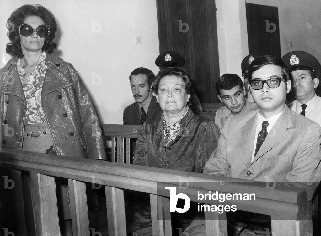 l-r Athina Psihogiou , Lady Amalia Fleming , Constantin Androutsopoulos , (behind) John Skelton American citizen and Constantin Becakos guard of Alecos Panagoulis : all of them condemned for Alecos Panagoulis's escape by military court of Athens September 30, 1971 at the time of General Zoitakis ' regency justice