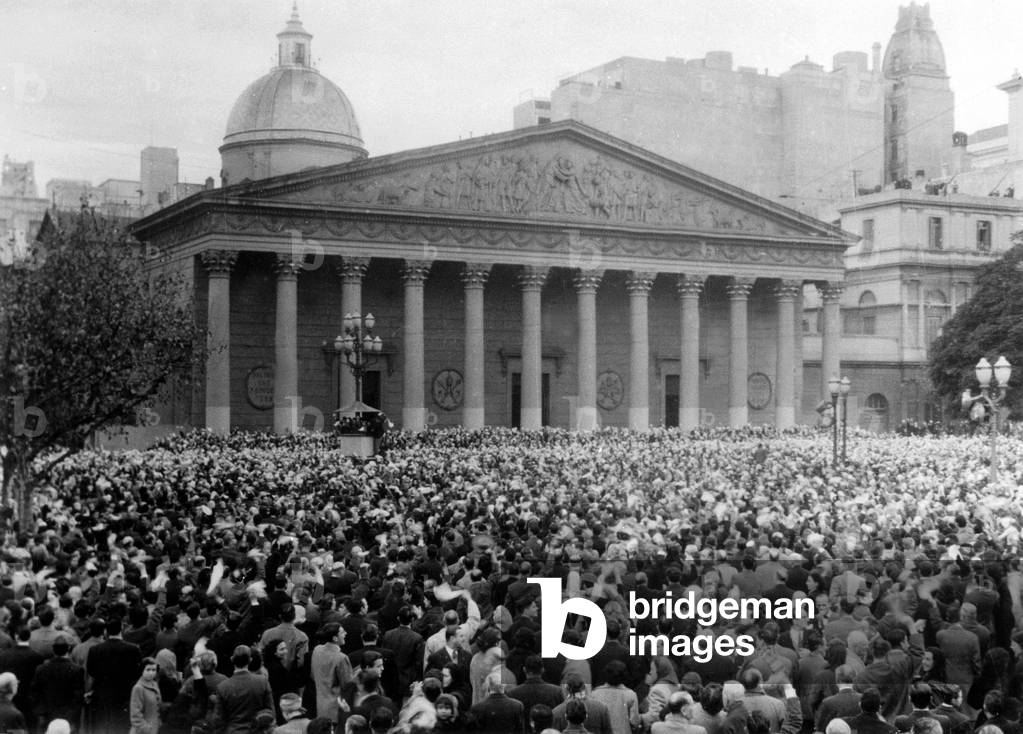 Argentina events : view of May Square during the catholic riots in Buenos Aires June 16, 1955 before the military putsch which led to Peron's fall (September 16, 1955 ) revolution