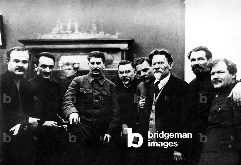 Viatcheslav Molotov, Anastase Mikoyan, Joseph Staline, Grigory Ivanovich Petrovsky, Kliment Vorochilov, Mikhail Kalinine, Dmitri Smirnov, Tolokonzev March 30, 1929 at Kalinin's jubilee