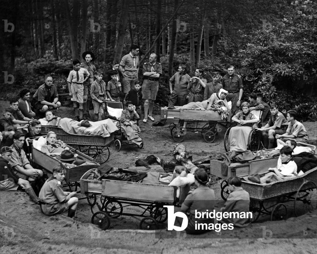 Members of the 7th Oxford Group of Handicapped Scouts attached to Wingfield-Morris Orthopaedic Hospital visiting the scout centre and camp in Youlbury, September 2, 1948