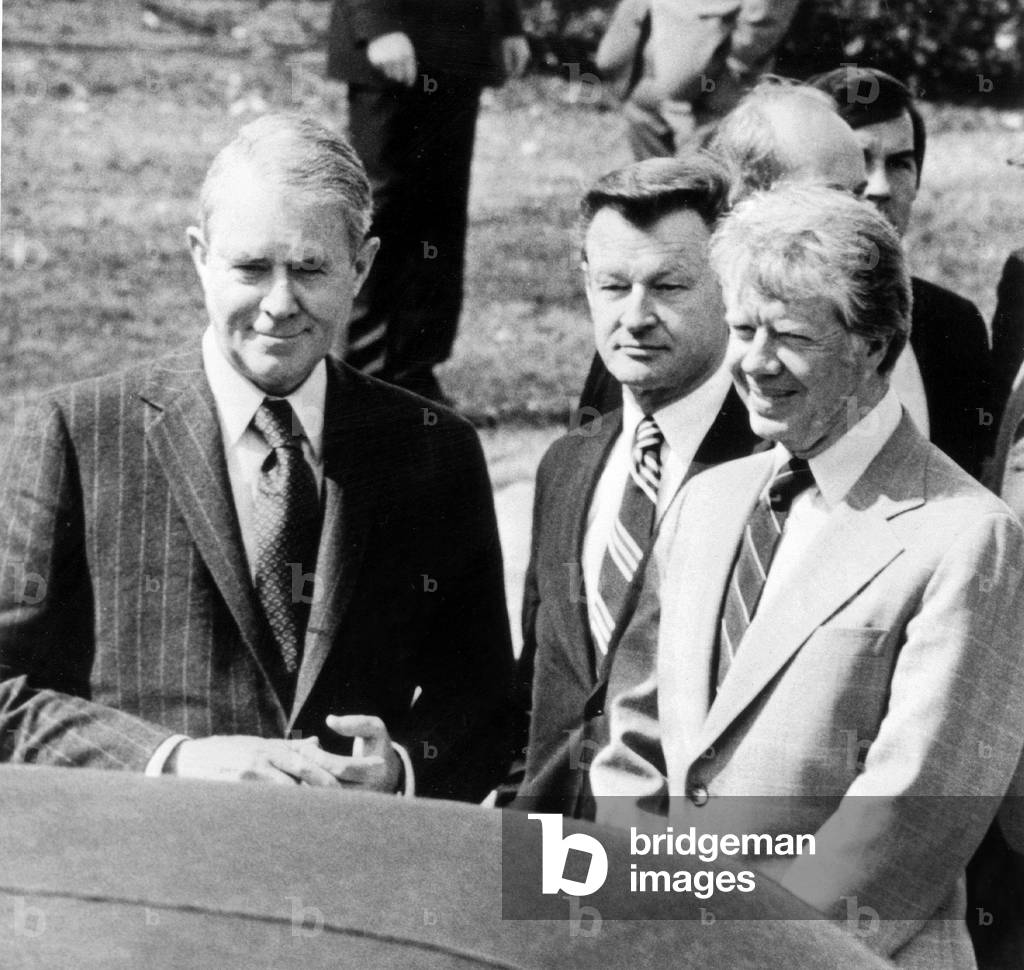 Cyrus Vance, Herbert Lehman (real name Zbigniew Breezinski) secretary of state and American President Jimmy Carter about to receive the visit of Menahem Begin March 1978
