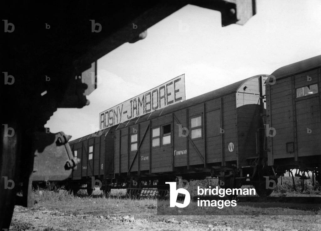 6th World Scout Jamboree in Moisson, France, August 1947 (b/w photo)