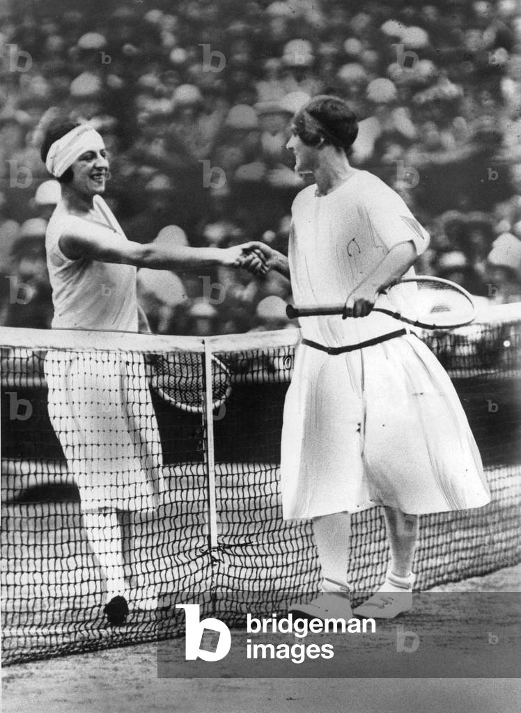 miss Froy and Suzanne Lenglen, Women's Final, Wimbledon, 1925 (b/w photo)