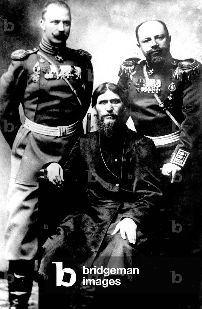 Grigoriy Efimovich Rasputin between Colonel Loman (left) and Prince Putianin, c.1906 (photo)