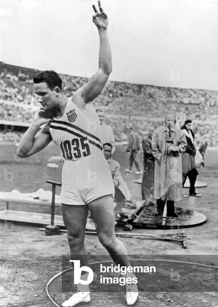 Olympic Games in Helsinki : Parry O'Brien (USA) winning the shot put events July 23, 1952