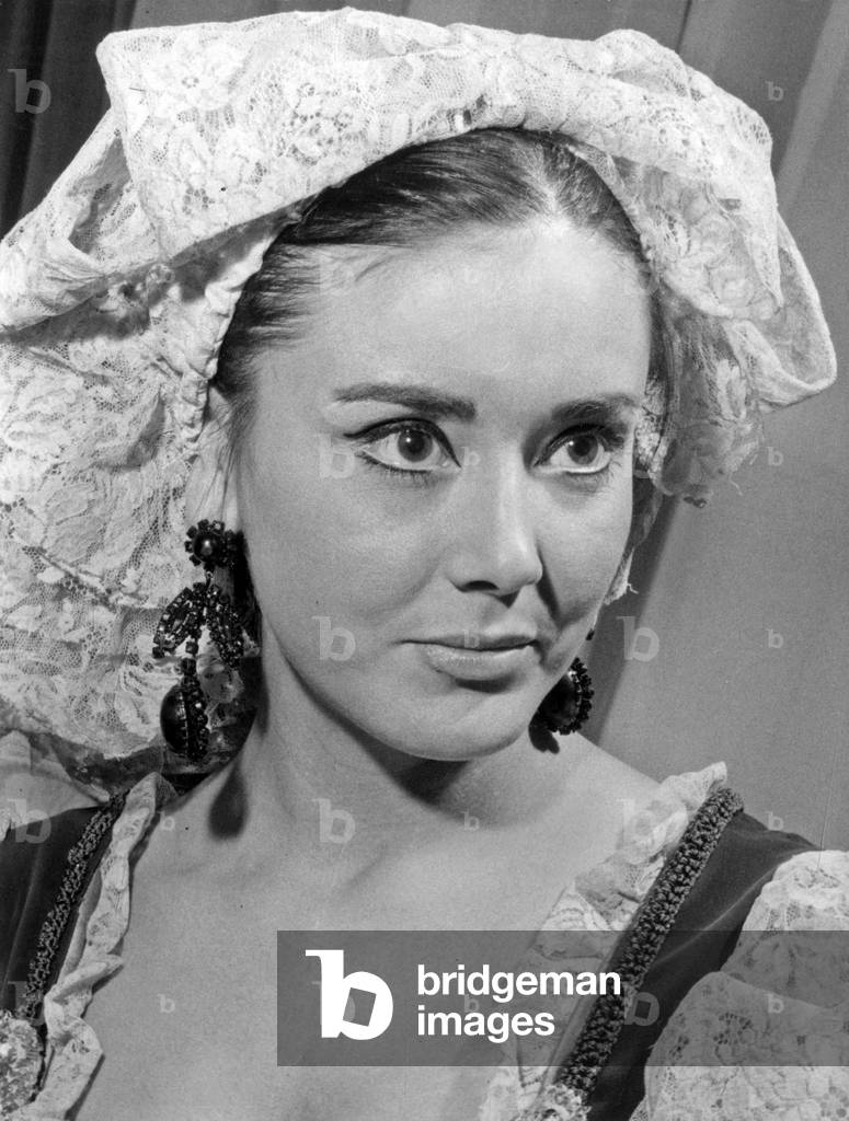 Paquita Torres “Miss Spain 1966” dressed in a Goya dress of the 18th century during the “Miss Mediterranee 1967” competition in Israel on December 11, 1966
