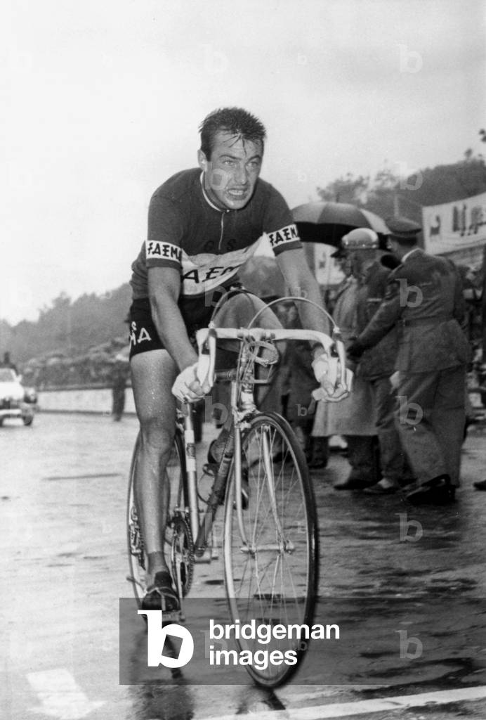 Tour of Italy : arriving of cyclist of Luxembourg Charly Gaul on May 30, 1957