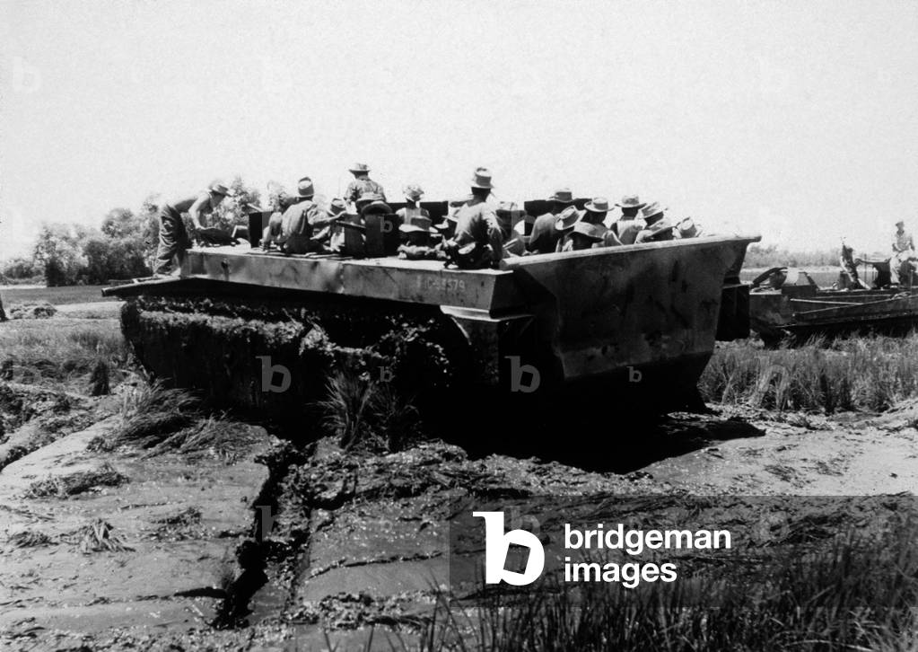 Indochina War (1946-1954) : French amphibious tank 