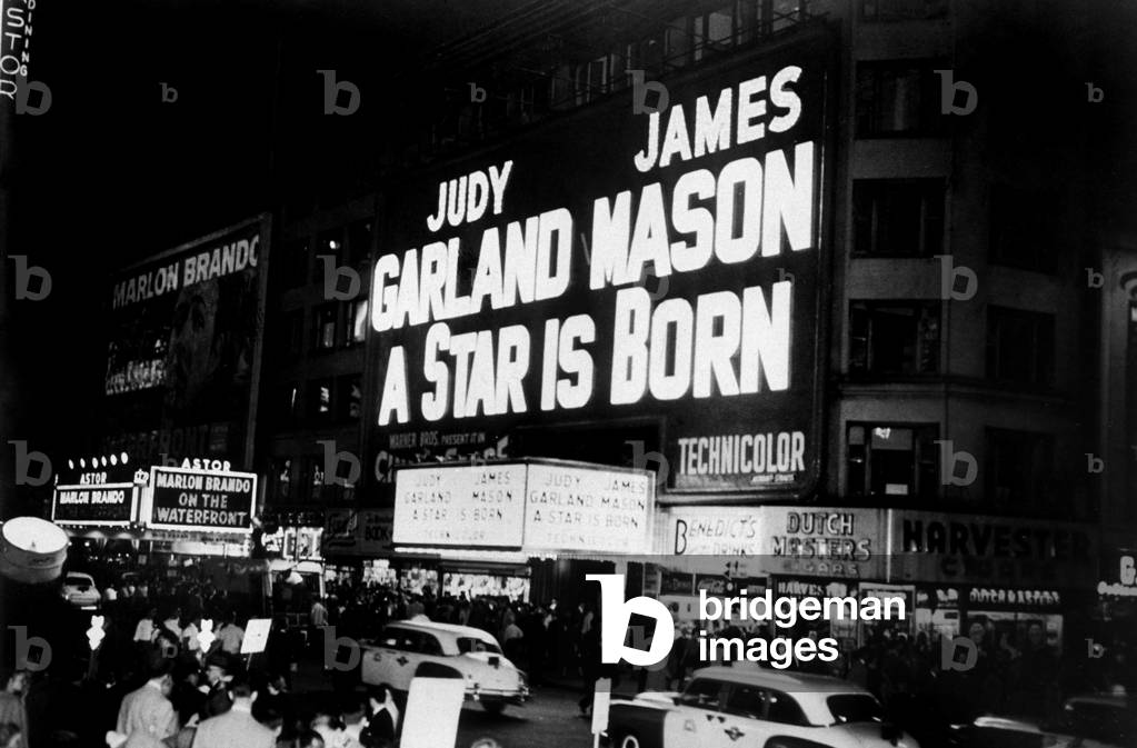 Premiere of A Star is born with Judy Garland and James Mason. 1954