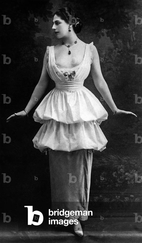 Margaretha Geertruida Zelle called Mata Hari (1876-1917) dutch dancer and spy for the Germany, photographied c. 1914