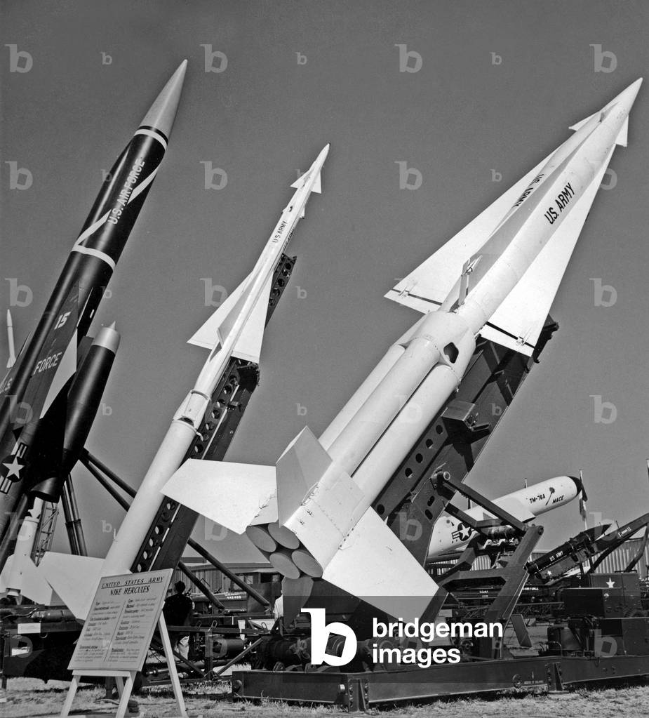 Aeronautics show in 1959 : American missiles : foreground : Nike Hercules surface-to-air missiles