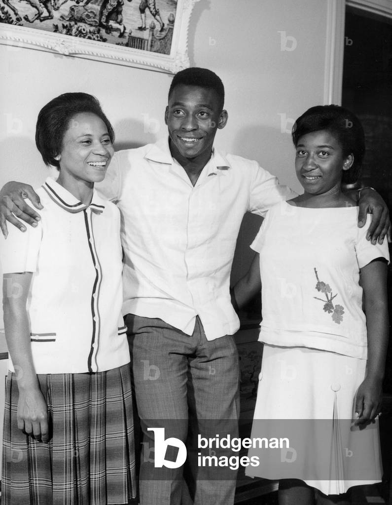 Pele, Bazilian soccer, here with his mother Celeste Arantes December 17, 1964 (b/w photo)