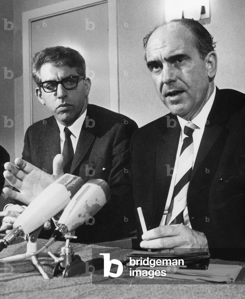 Andreas Papandreou greek politician leader of the Greek People who want to form a new government against the Generals here in Holland with Baehr President of dutch committee Free Greece (l) April 24, 1968