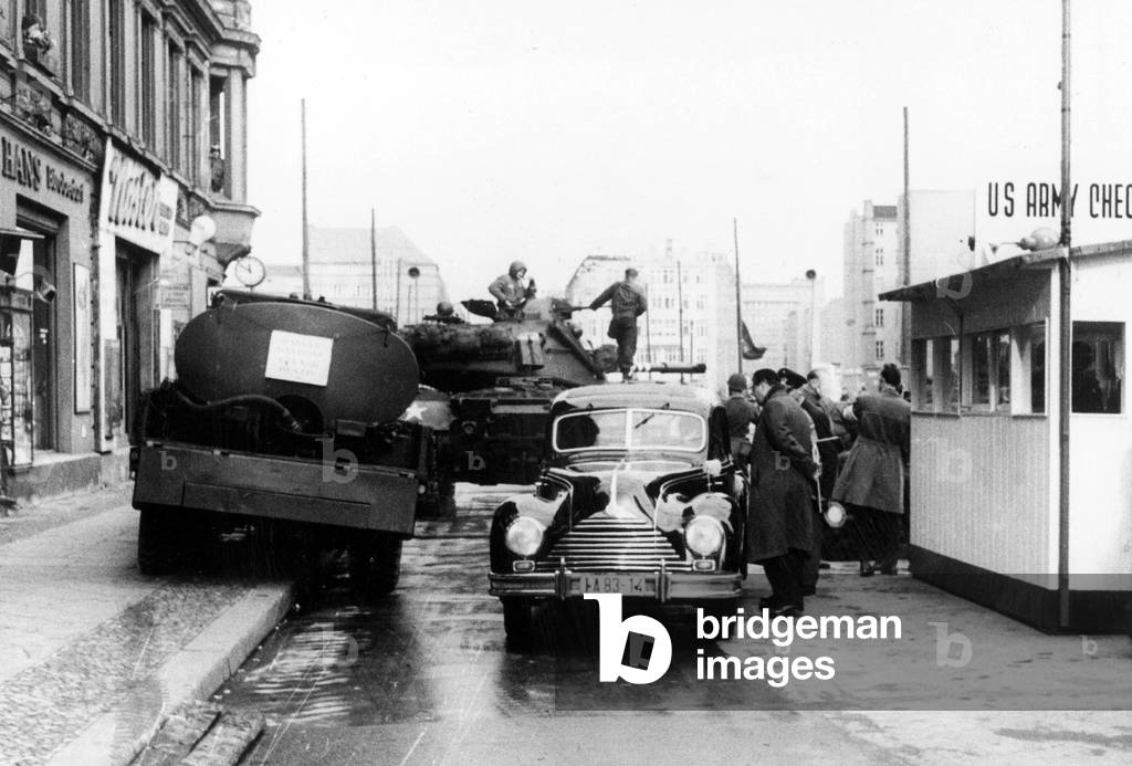 Checkpoint Charlie (US Army) between West Berlin and East Berlin October 27, 1961