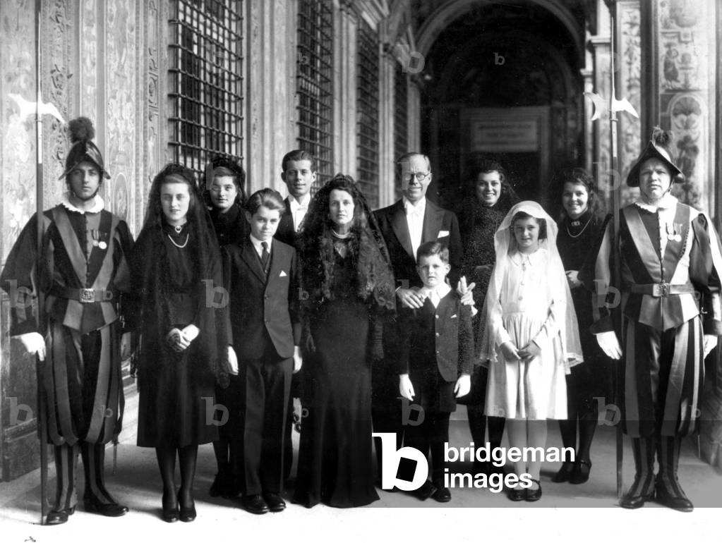 American ambassador Joseph Kennedy with his wife Rose and their children in Rome in March 1939 : Kathleen, Rosemary, Robert aka 