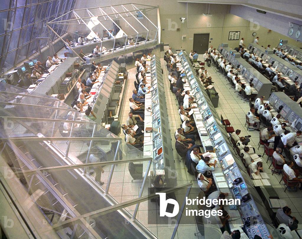 Overall view of the Firing Room #2 in the Launch Control Center during the Countdown Demonstration Test for the Apollo 12 mission (November 1969)
