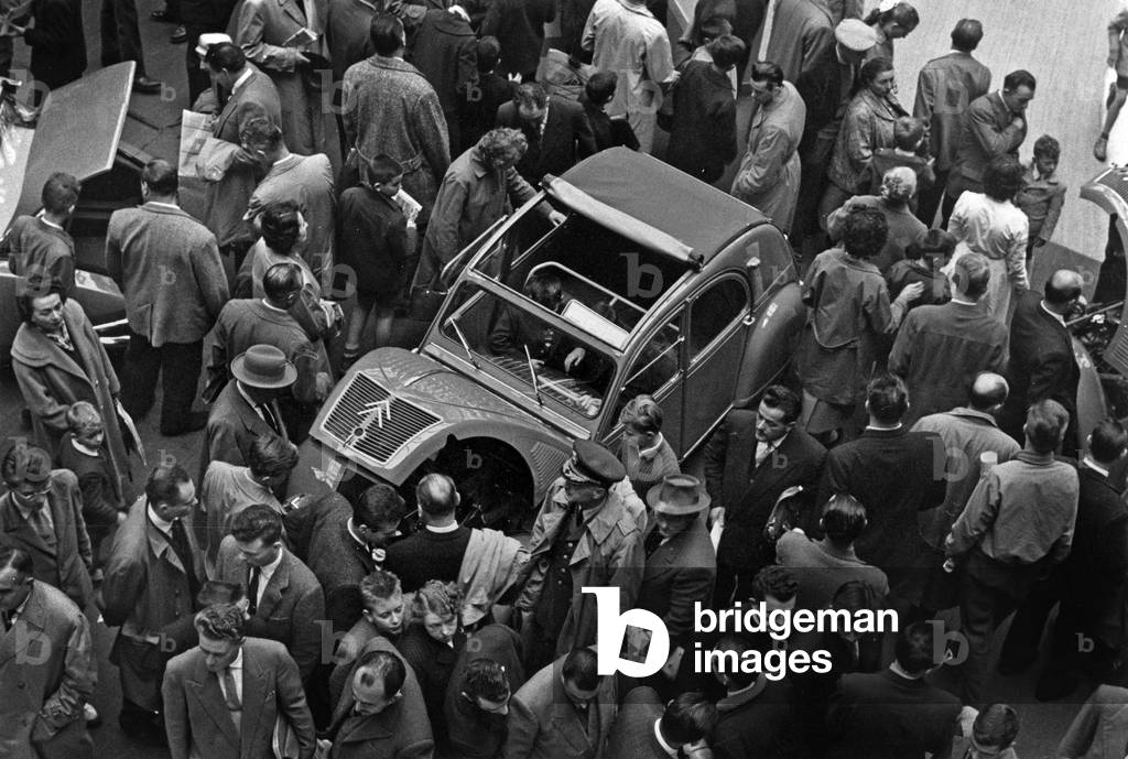 Paris motor show, 1958 : a car : Citroen 2CV