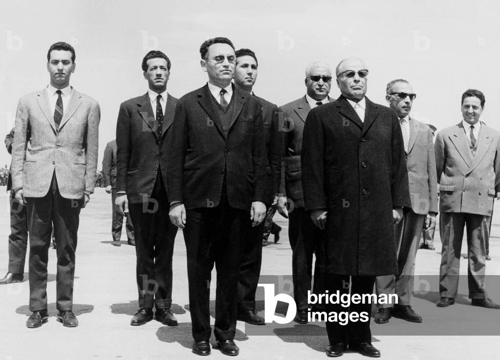 Visit of Ben Bella in Tunisia, April 1962 : Rabah Bitat, Benyoucef Ben Khedda, Ahmed Ben Bella, Balu Ladgham, Habib Bourguiba (1903-1987)
