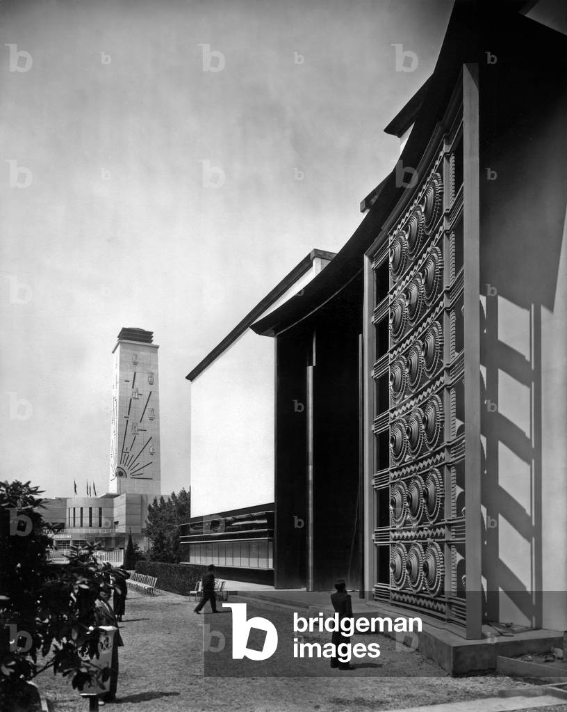 World Fair, Paris, 1937 : the pavilion of metal : wrought iron door by Raymond Subes