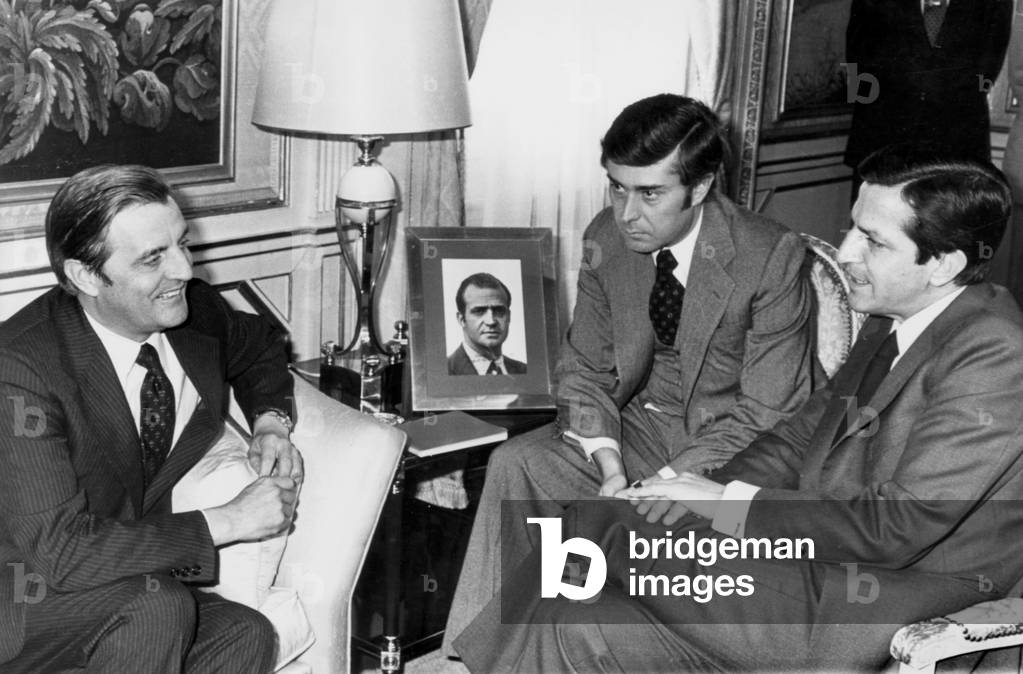 Walter Mondale (l, American vice President) with Adolfo Suarez (Spanish Prime Minister) on May 23, 1977 in Madrid