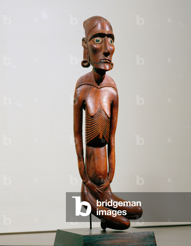 Female statue from easter Island …