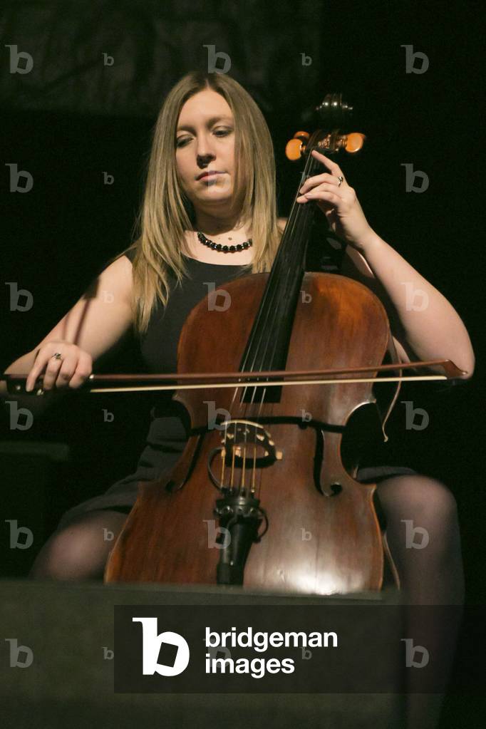 Image de Photographie représentant Rachel McSshane Bellowhead Celtic Connections 2013 Glasgow (photo) par Paul