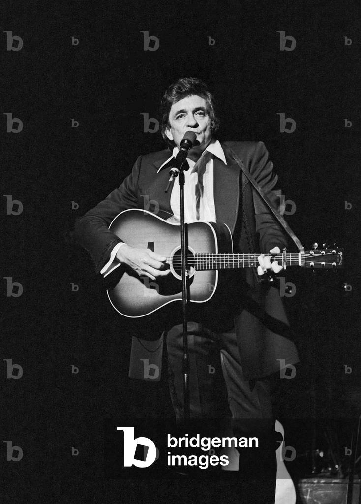 "US-amerikanischer Country-Sänger und Songwriter Johnny Cash tritt um 1981 in Hamburg auf" 1981