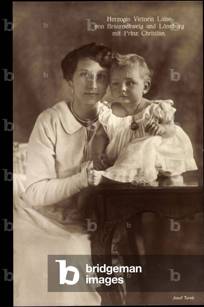 Immagine di Fotografia "Ak Duchessa Viktoria Luise von Braunschweig Lüneburg con il Principe Christian (foto b