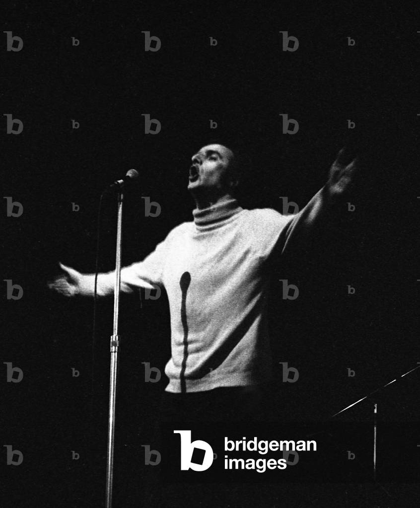 6250/2- Gilles Vignault cantante canadese? Olympia? Parigi - 1970?