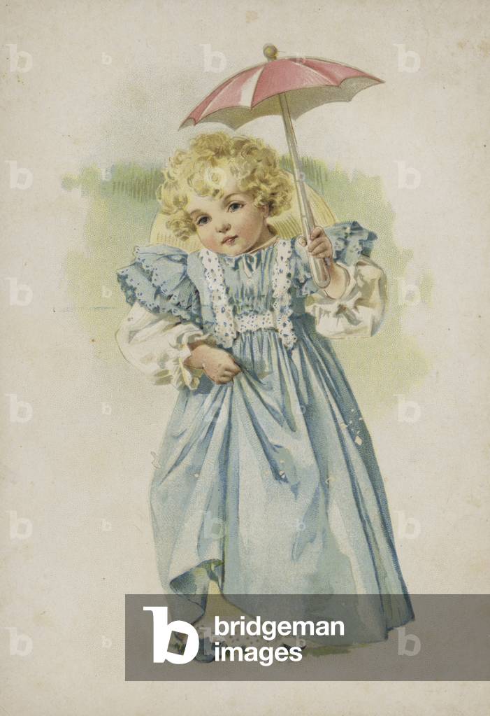 Giovane ragazza in abito blu, tenendo ombrellone (chromolito)