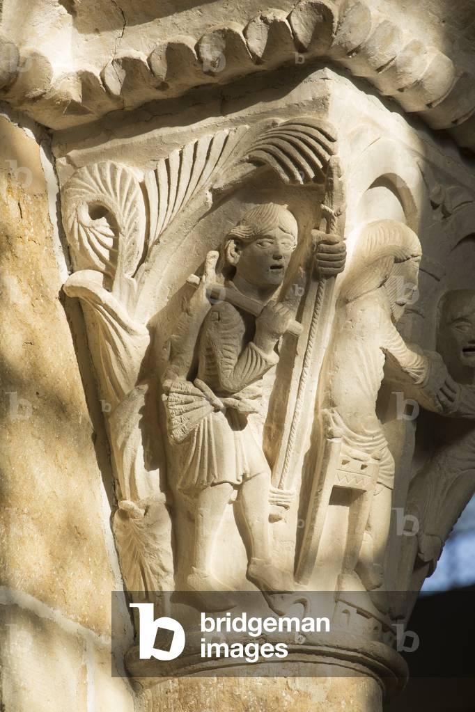 Bild von Fotografie "Geformte Details. Basilika Saint Madeleine" 1120 von Romanesque