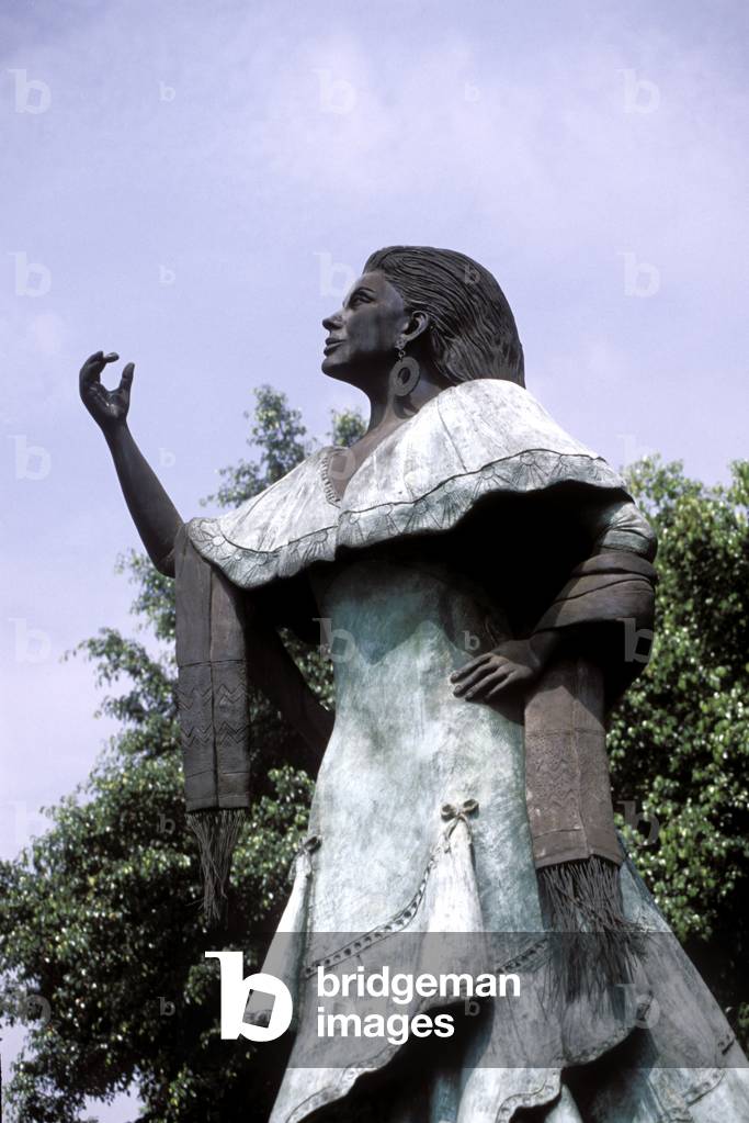 Bild von Fotografie "Statue von Maria de Lourdes"