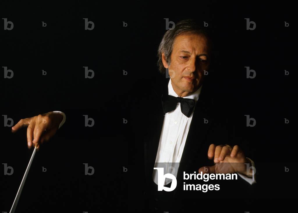 Bild von Fotografie "André Previn" von Suzie Maeder, b/w