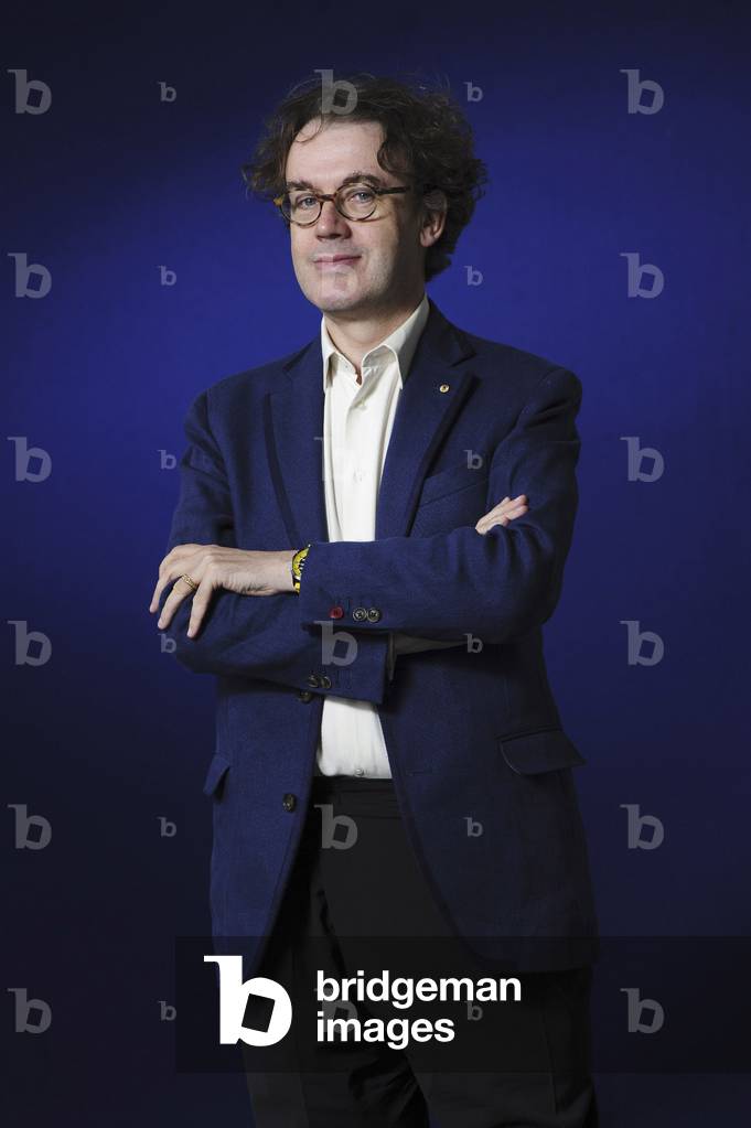 Bild von Fotografie "Jonathan Mills auf dem Internationalen Buchfestival von Edinburgh 2013" von Guillem Lopez