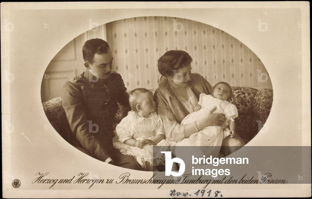 Bild von Fotografie "Passepartout Ak Herzog Ernst August von Braunschweig Lüneburg" von German Photographer, b