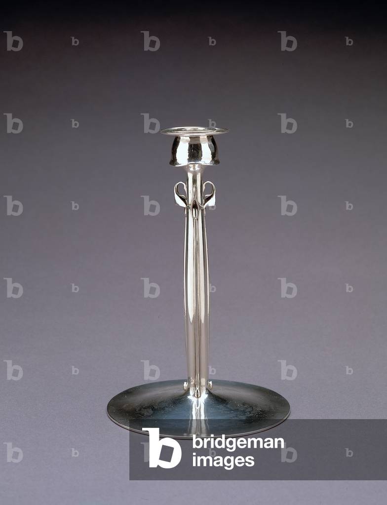 Candeliere, realizzato da W. H. Haseler, 1904 (argento)