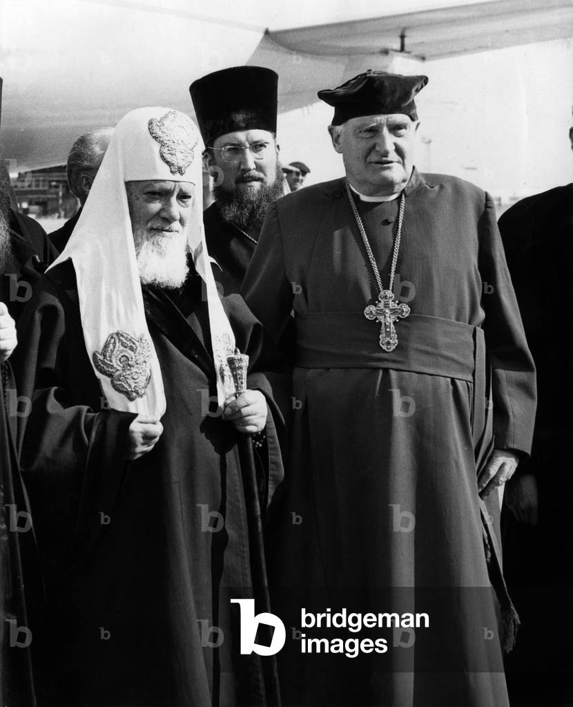 Immagine di Fotografia "Il patriarca Alexis 1er e Michael Ramsey" 1964 di Unknown photographer, b/w