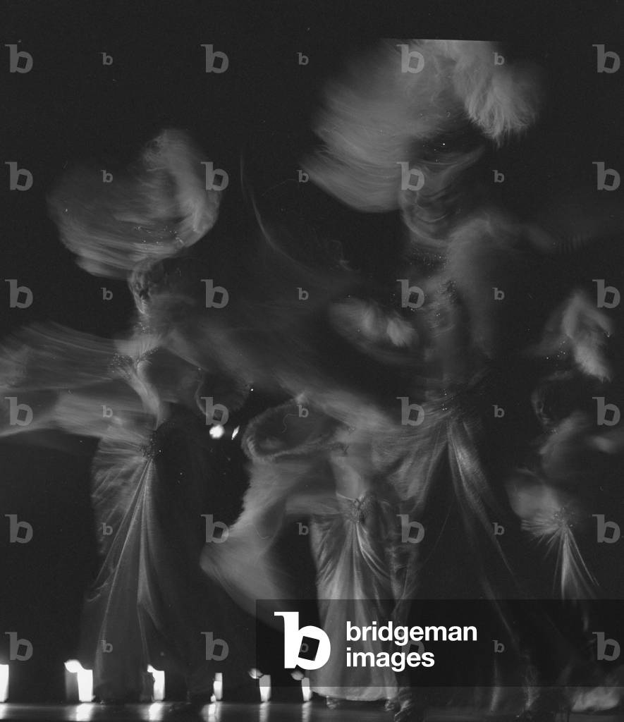 Image of Photography depicting Showgirls, b/w