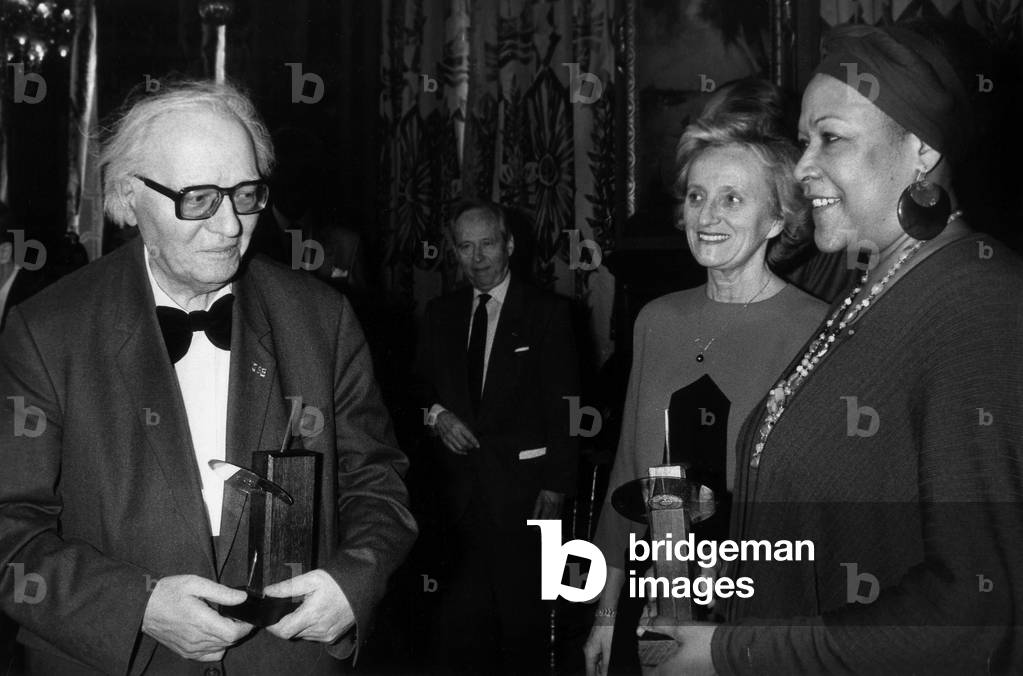 Immagine di Fotografia "Olivier Messiaen e la cantante lirica Christiane Eda-Pierre hanno ricevuto un premio s