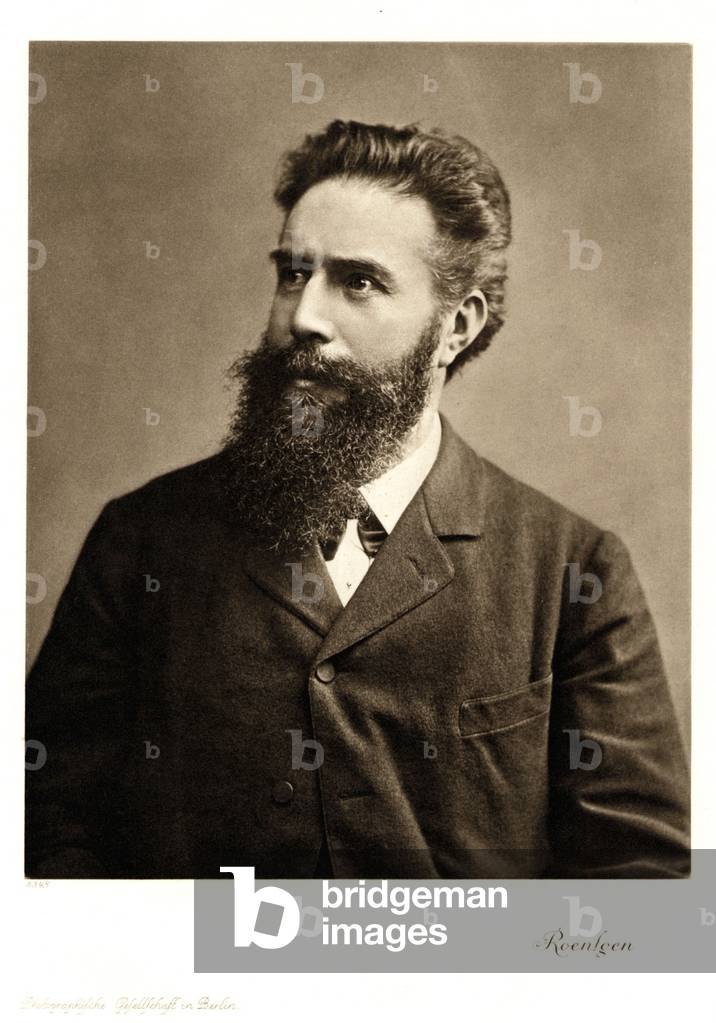 "Wihlem Conrad Rontgen"