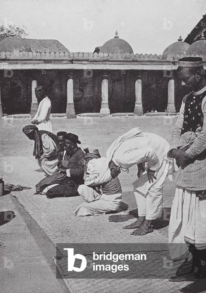 Betende Mohammedaner (s/w Foto)