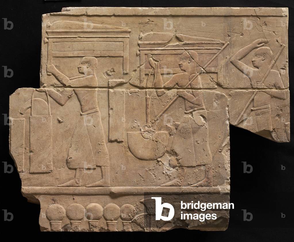 "Men Bearing Tomb Equipment" von Late Period Egyptian, b/w