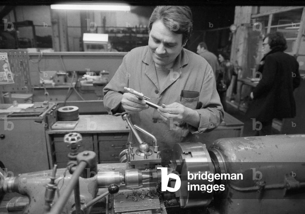 Bild von Fotografie "GSP Anlage - Werkzeugmaschine" von Gerald Bloncourt, b/w